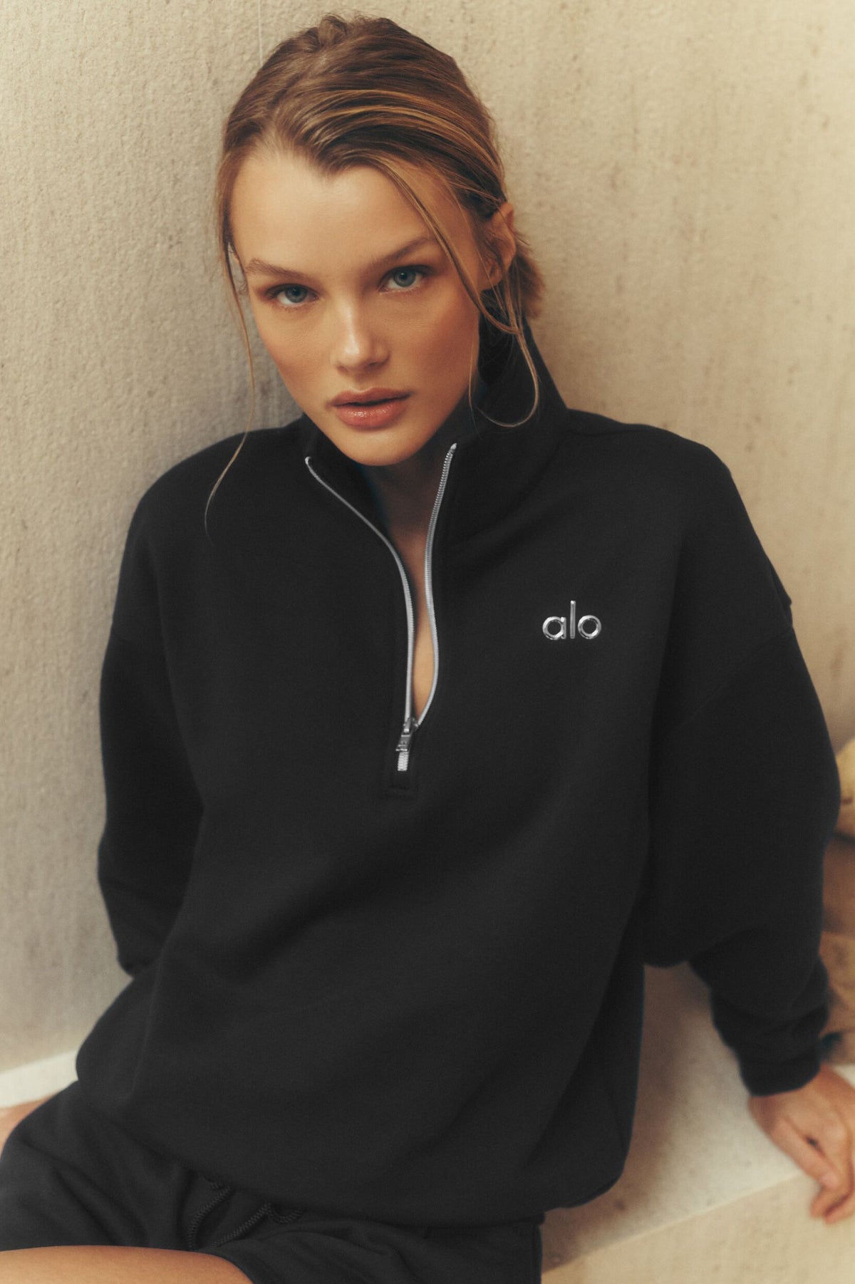 ALO Accolade Quarter Zip Pullover in Black